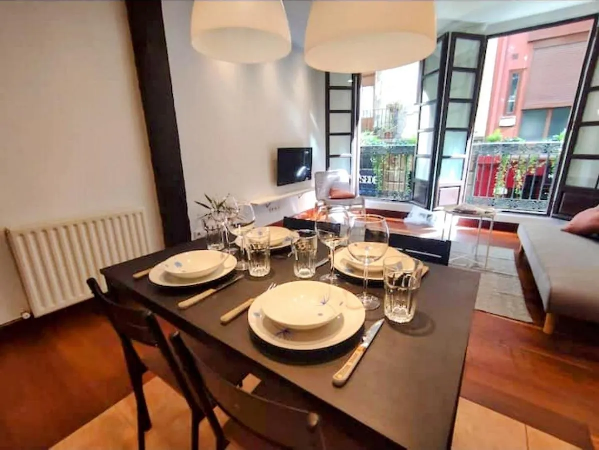 Apartment Siete Calles / Bilbao Art Spain