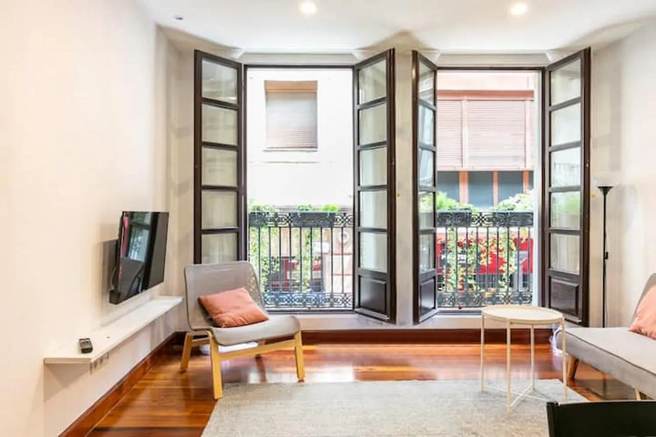 Siete Calles / Bilbao Art Apartment