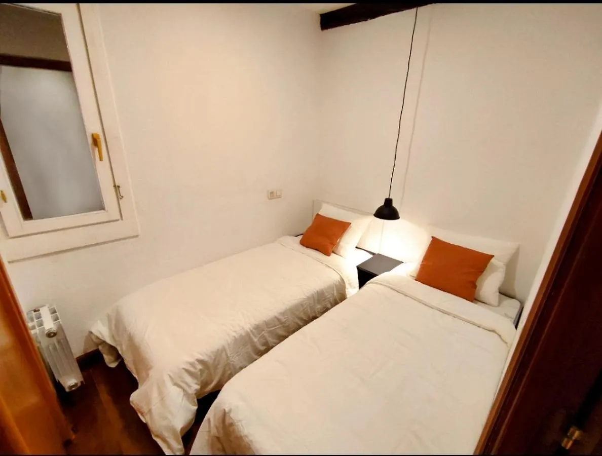 Apartment Siete Calles / Bilbao Art